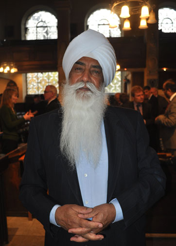 Dr Mohinder Singh